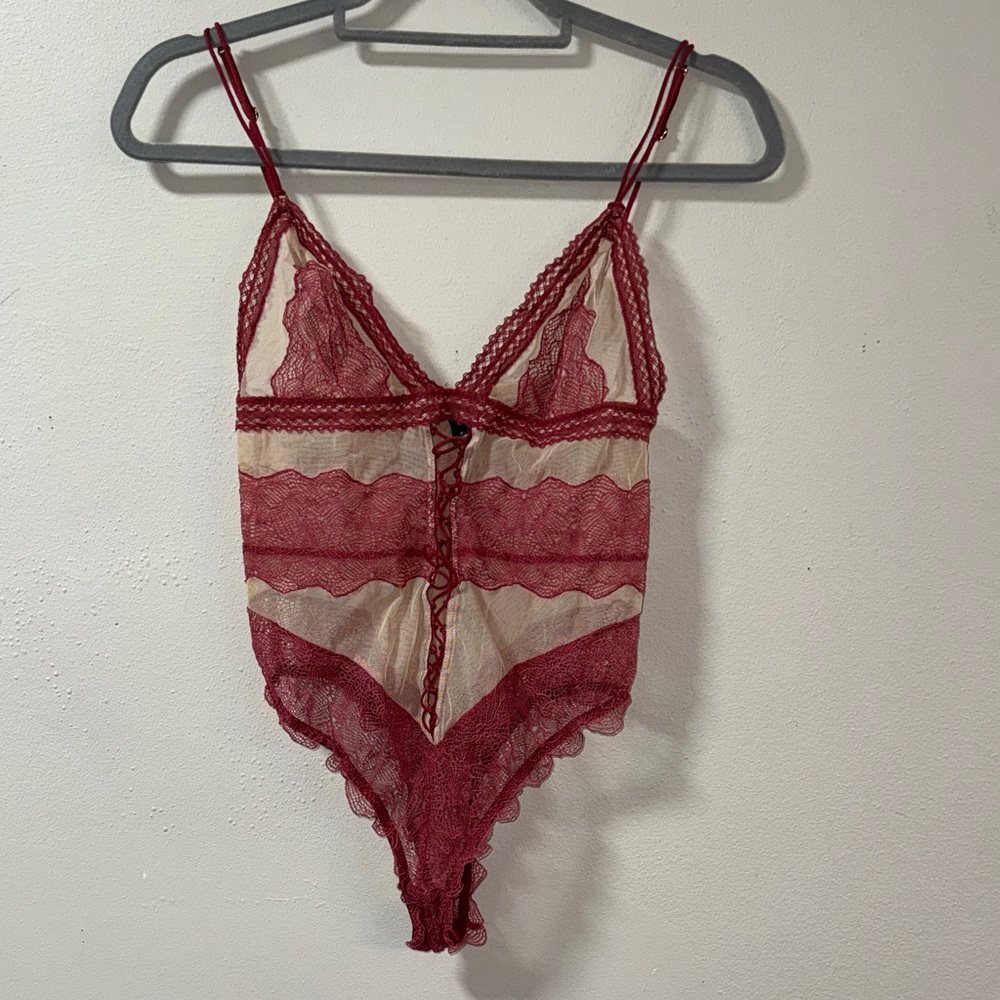 Victoria's Secret Red and Cream Lace Chemise medium sexy negligee, adult #6232
